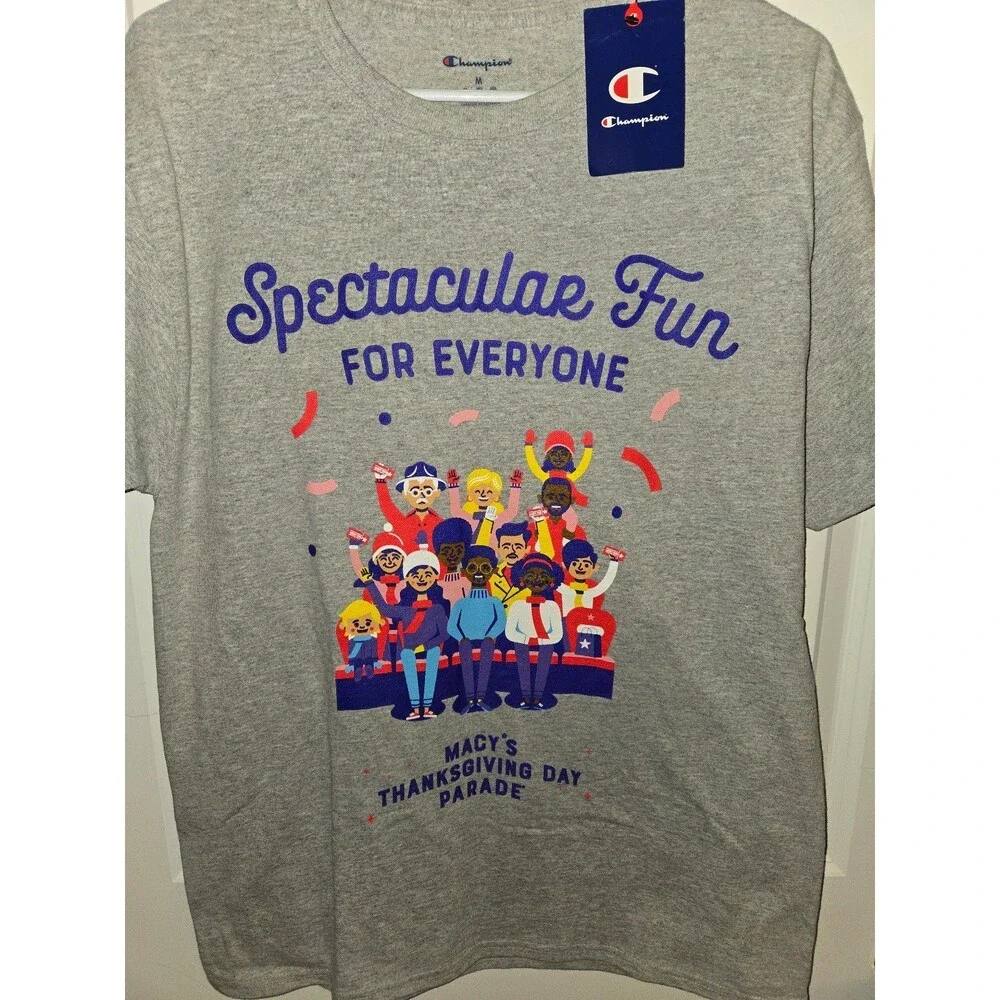 Macy's Thanksgiving Day Parade T-Shirt. Medium. NWT